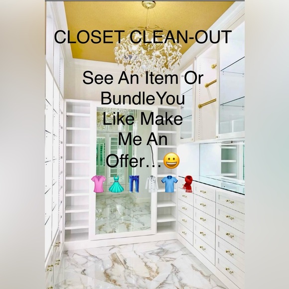 Floral Red Top - Picture 6 of 6